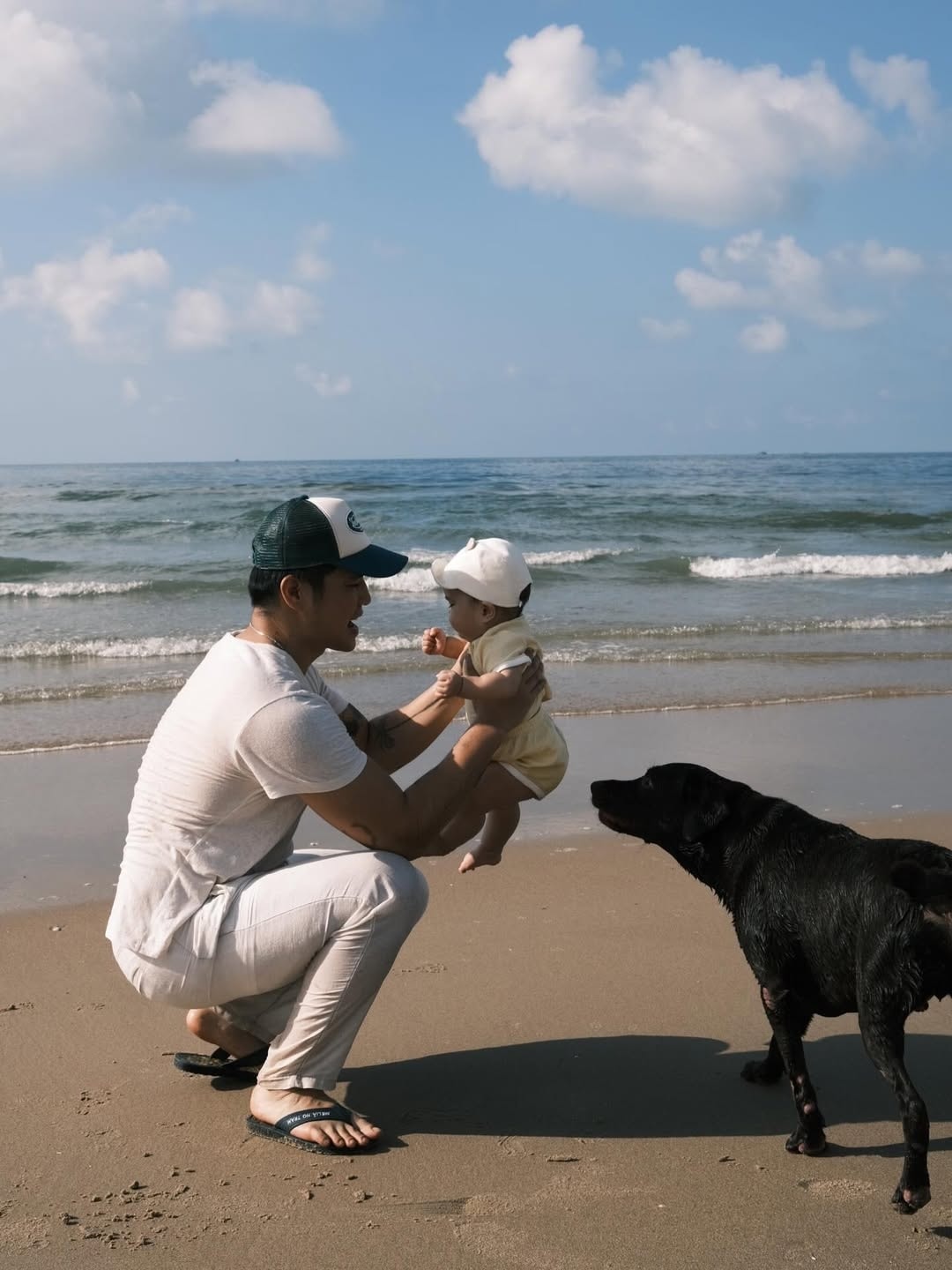 Gia đình Ngô Thanh Vân tận hưởng những giây phút thư giãn bên nhau tại Hồ Tràm.