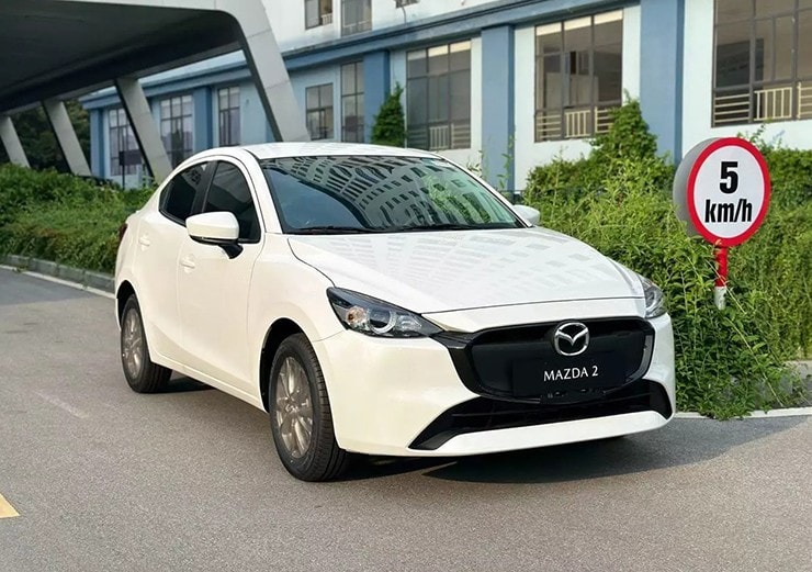 Thiết kế đầu xe Mazda2 2026
