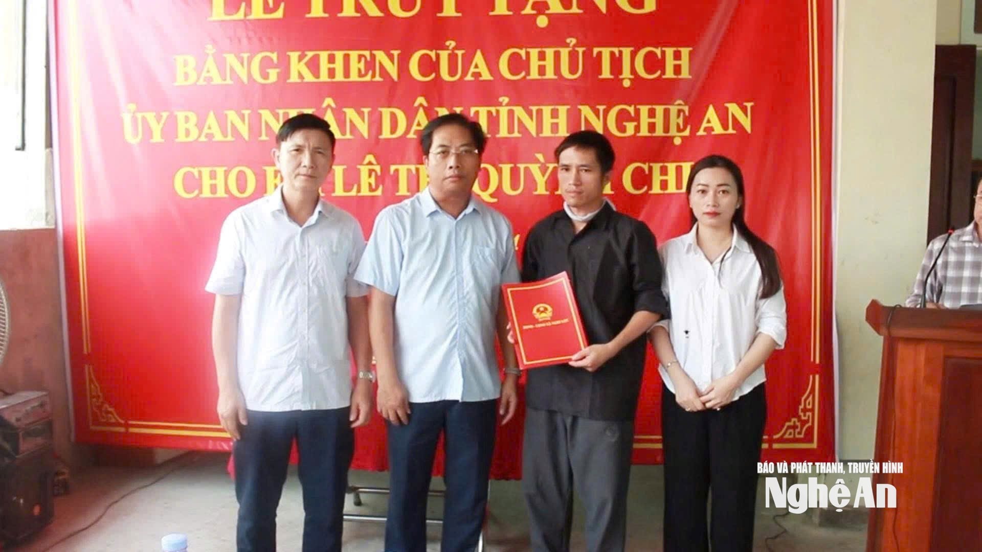 Lãnh đạo xã Nghi Lộc chia sẻ nỗi đau cùng gia đình