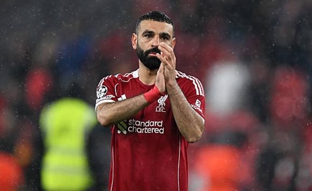 Mohamed Salah phải ngồi dự bị trong trận thua của Liverpool trước PSG.