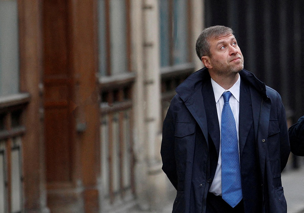 Roman Abramovich xuất hiện tại Chelsea năm 2003