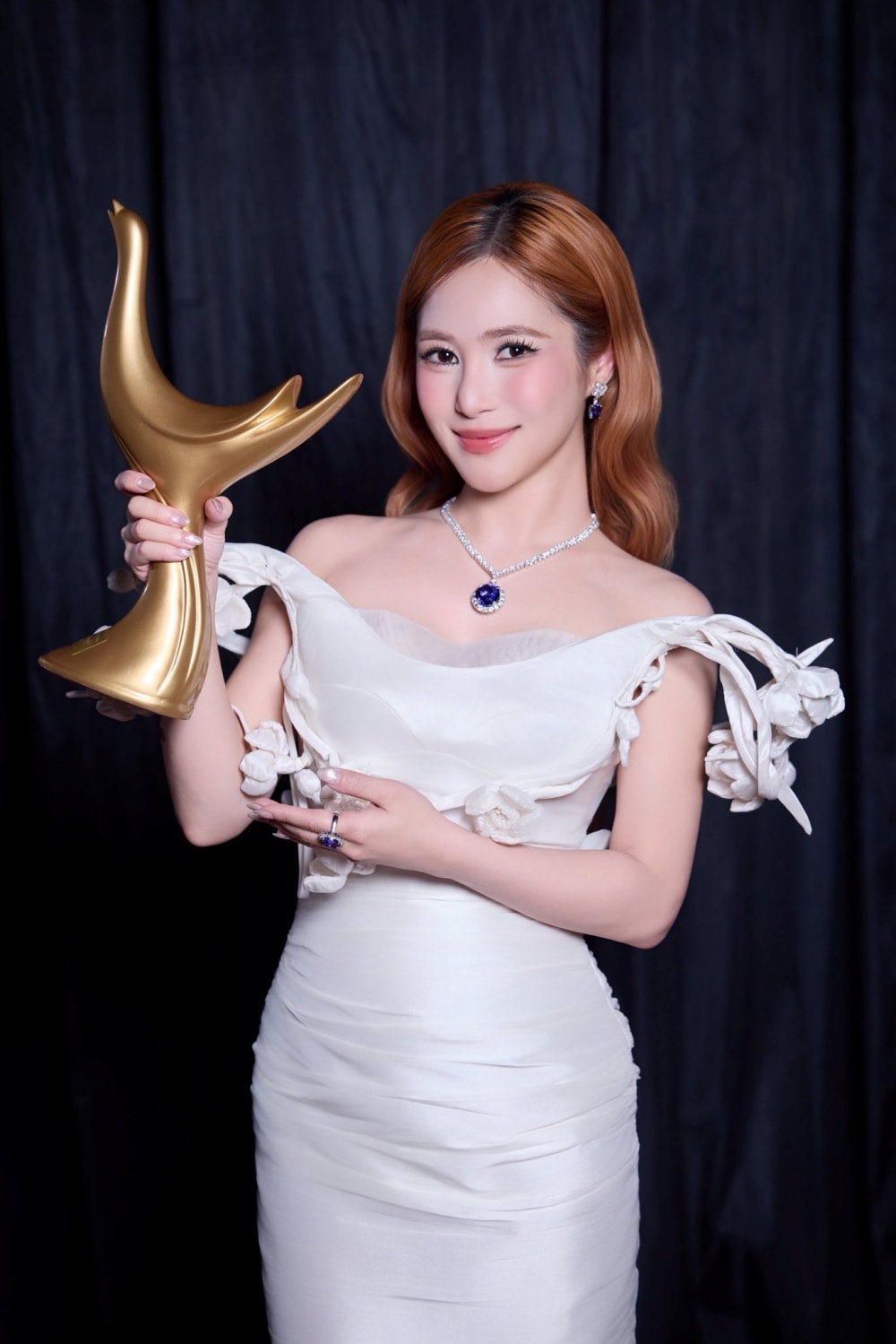 Hương Tràm nhận giải Album của năm tại Cống hiến 2026