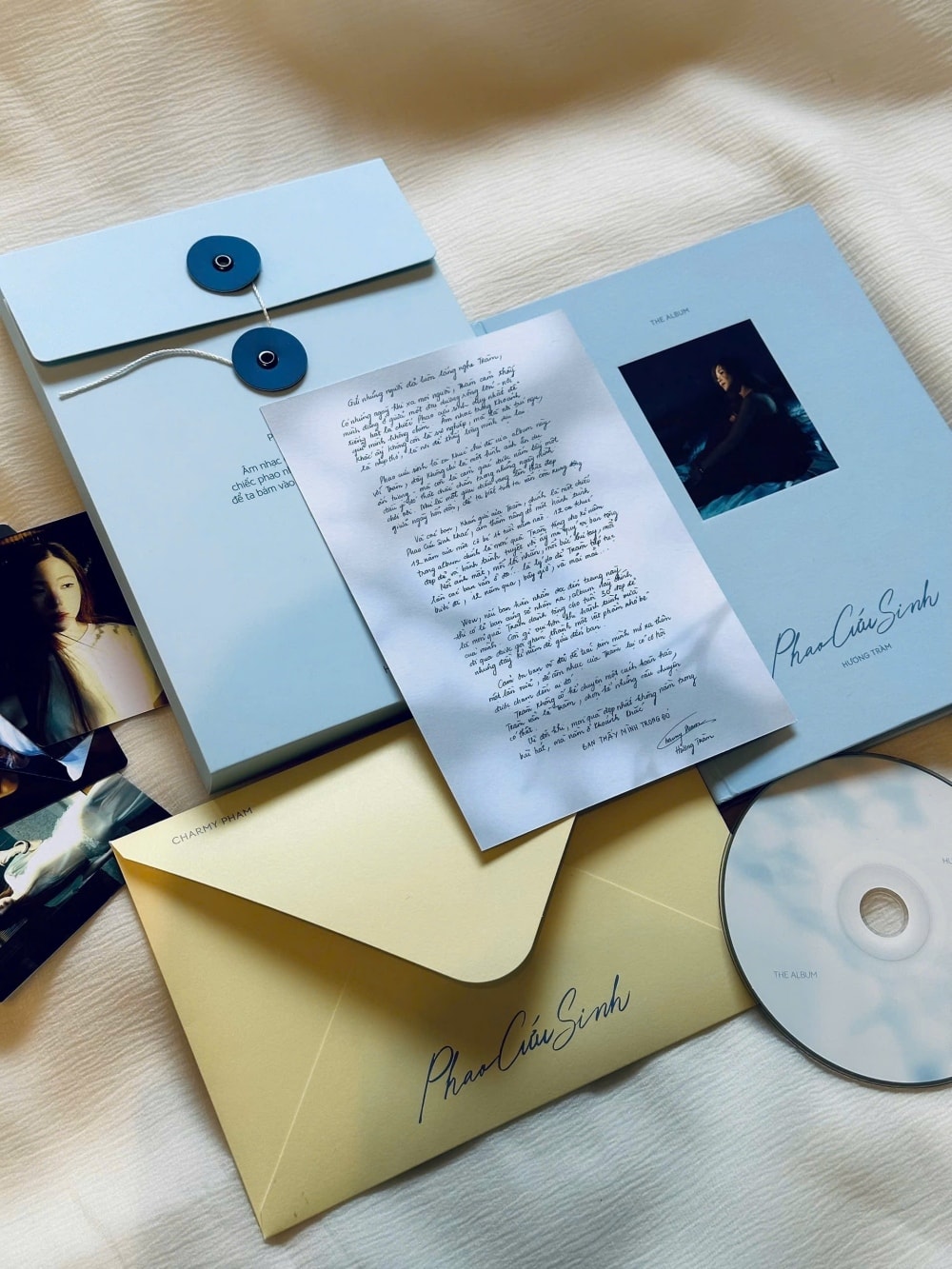Album Phao cứu sinh của Hương Tràm