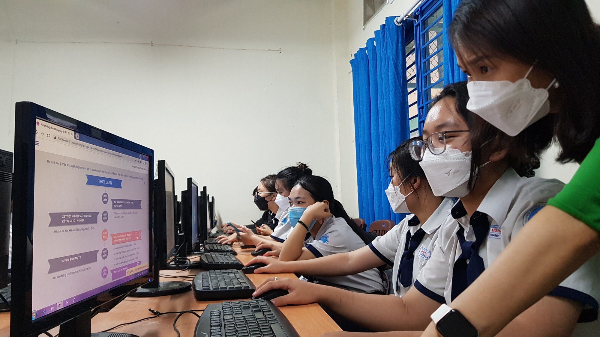 Thí sinh tập đăng ký thi tốt nghiệp THPT 2026 từ hôm nay 17/4