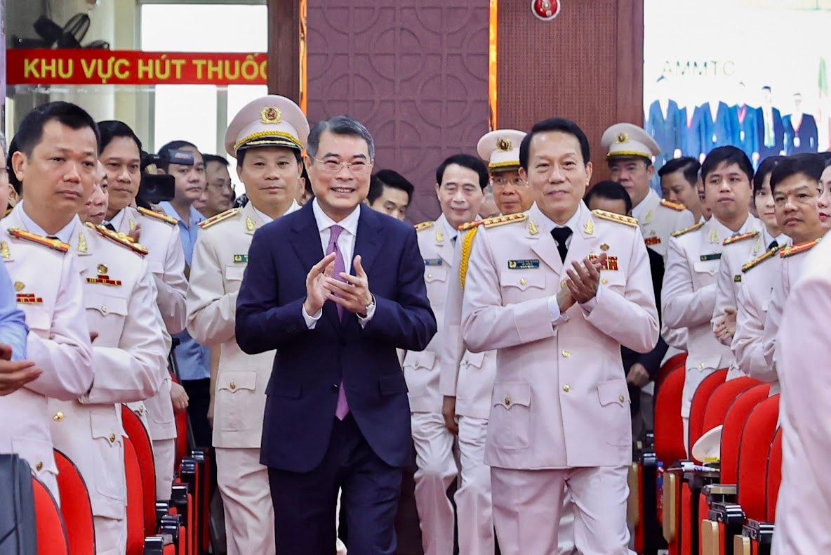 Thủ tướng Lê Minh Hưng: Tên gọi 