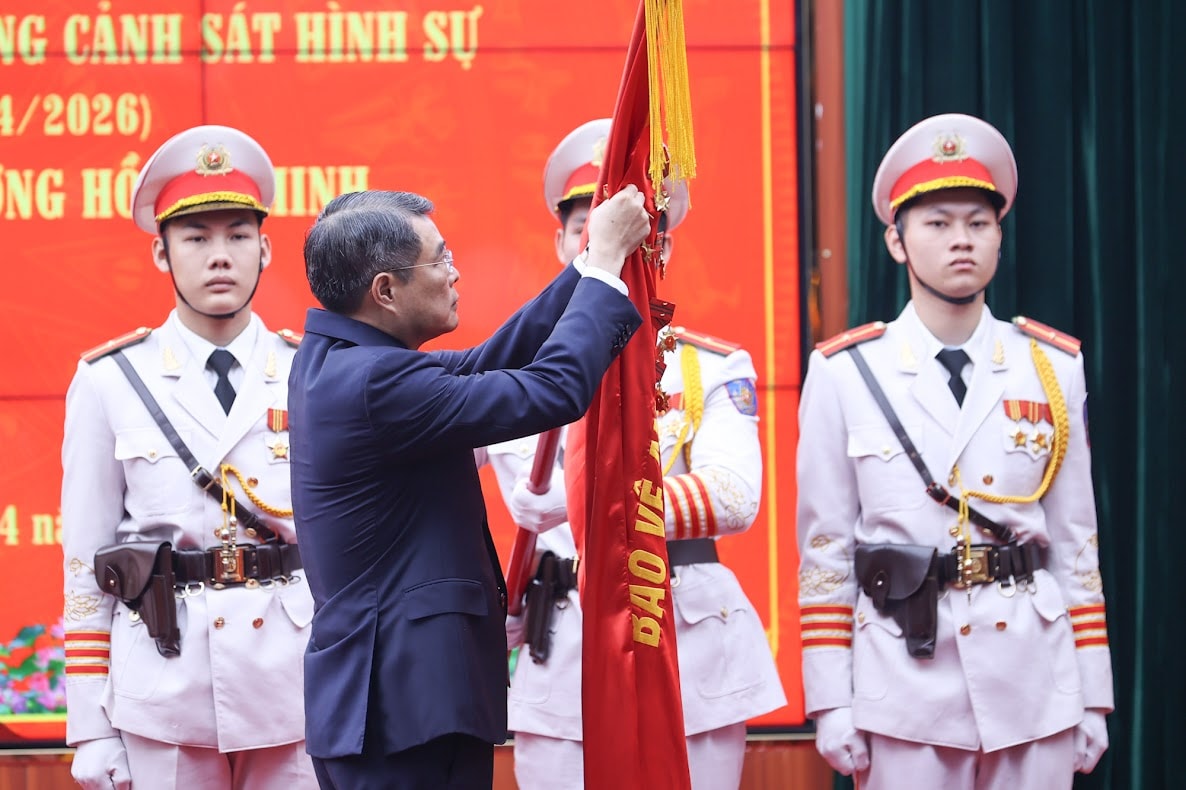 Thủ tướng Lê Minh Hưng: Tên gọi 