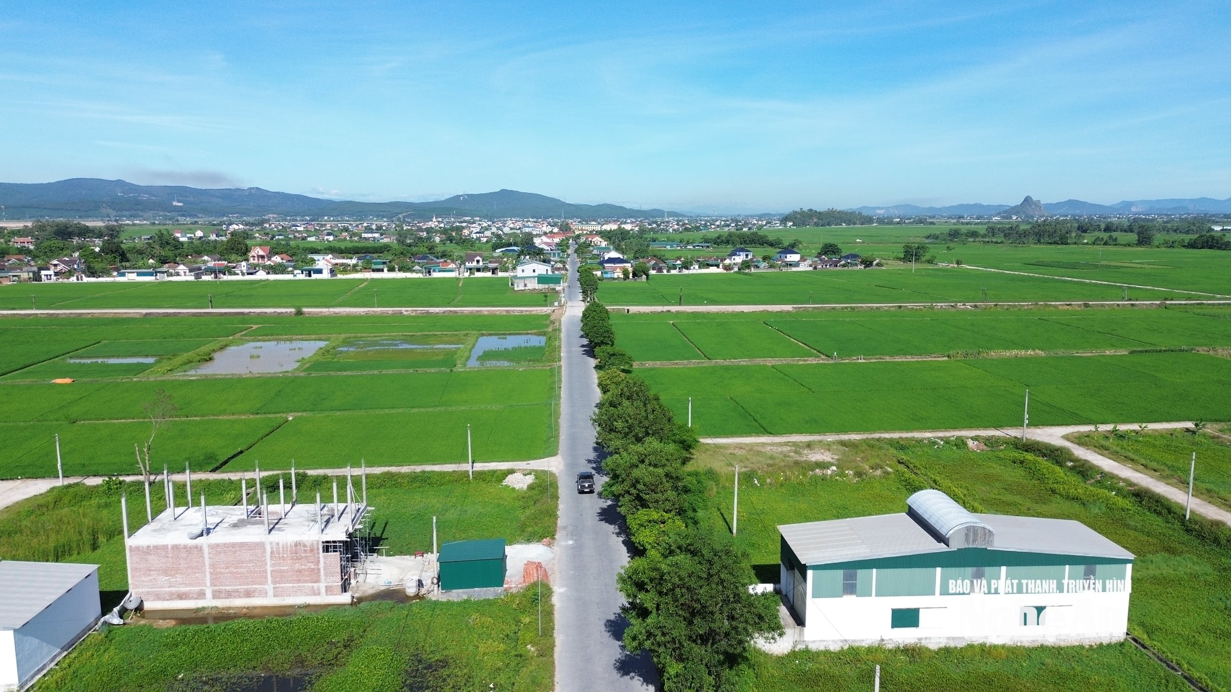 Xã Tân Châu, địa phương có dự án đường sắt tốc độ cao chạy qua. Ảnh: XH