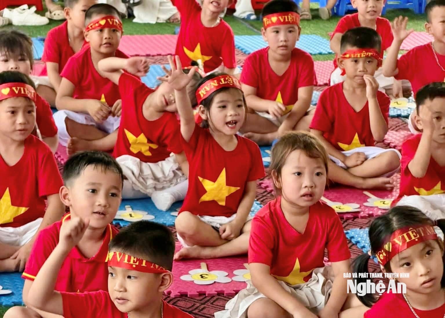 Học sinh Trường mầm non Diễn Quảng, xã Minh Châu. Ảnh - PV