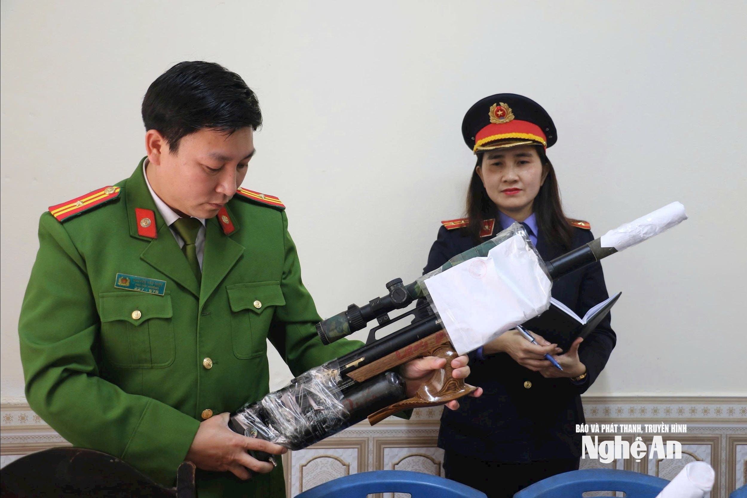 bna_sung-cong-an-e6add04af156e4894680680fd3e9b2b4.jpg