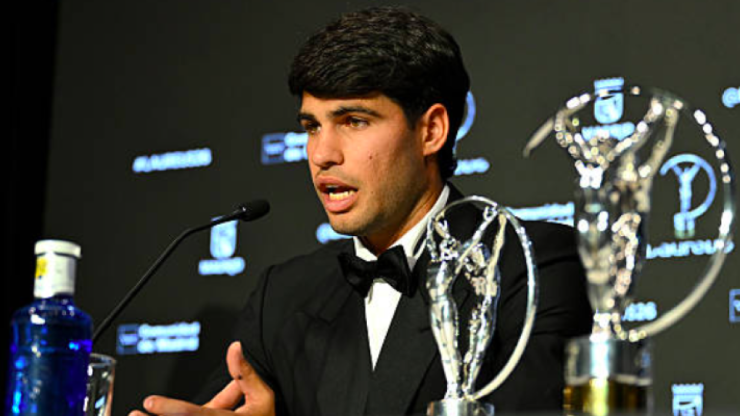 Carlos Alcaraz đoạt giải Laureus 2026 v&agrave; nỗi lo bỏ lỡ Roland Garros v&igrave; chấn  thương