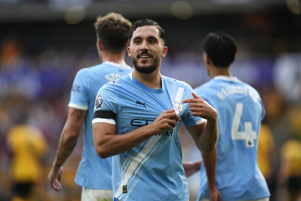 Cherki mang đến sự tinh tế cho Man City.