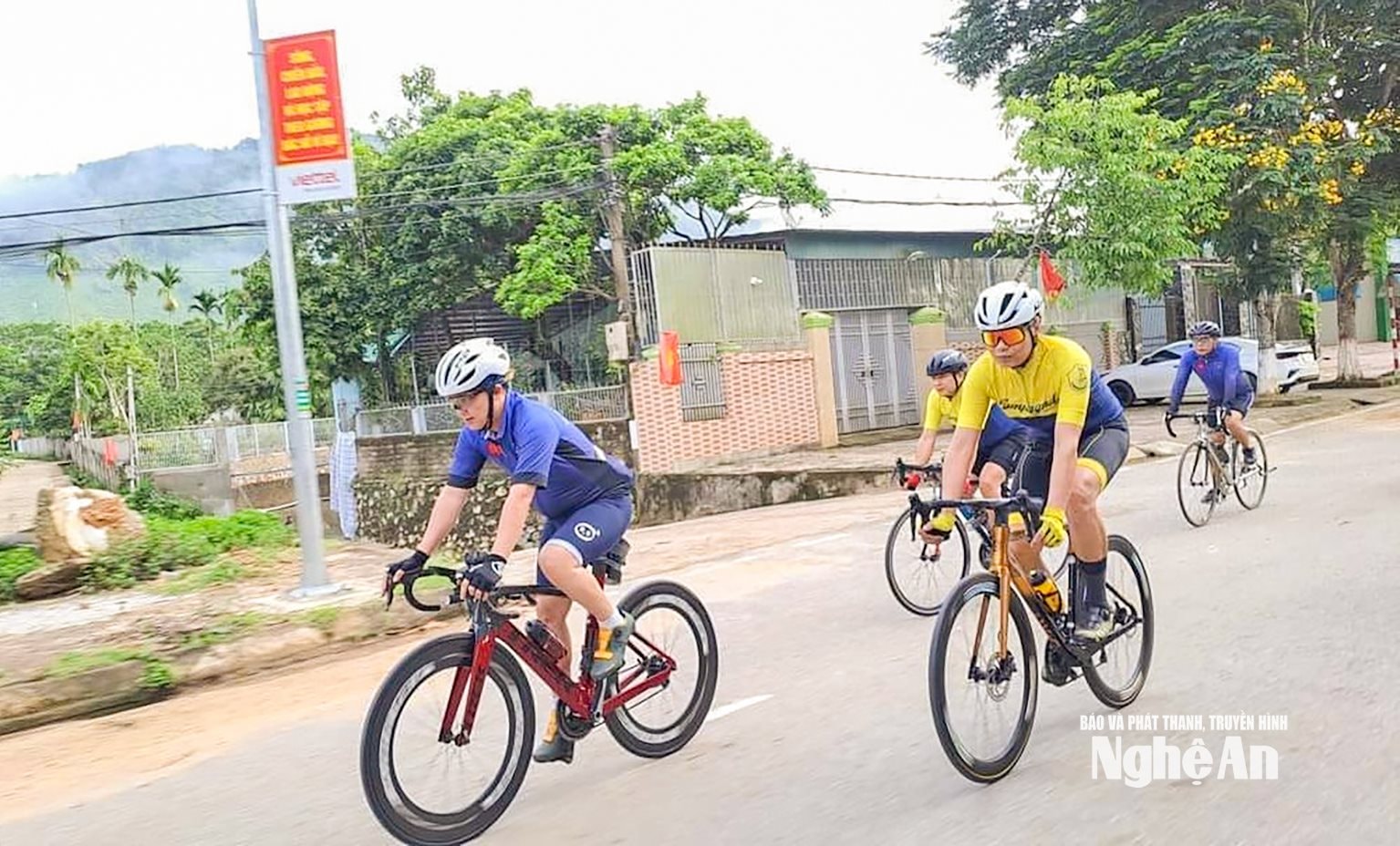 Eine Trainingseinheit des Que Phong Cycling Club.