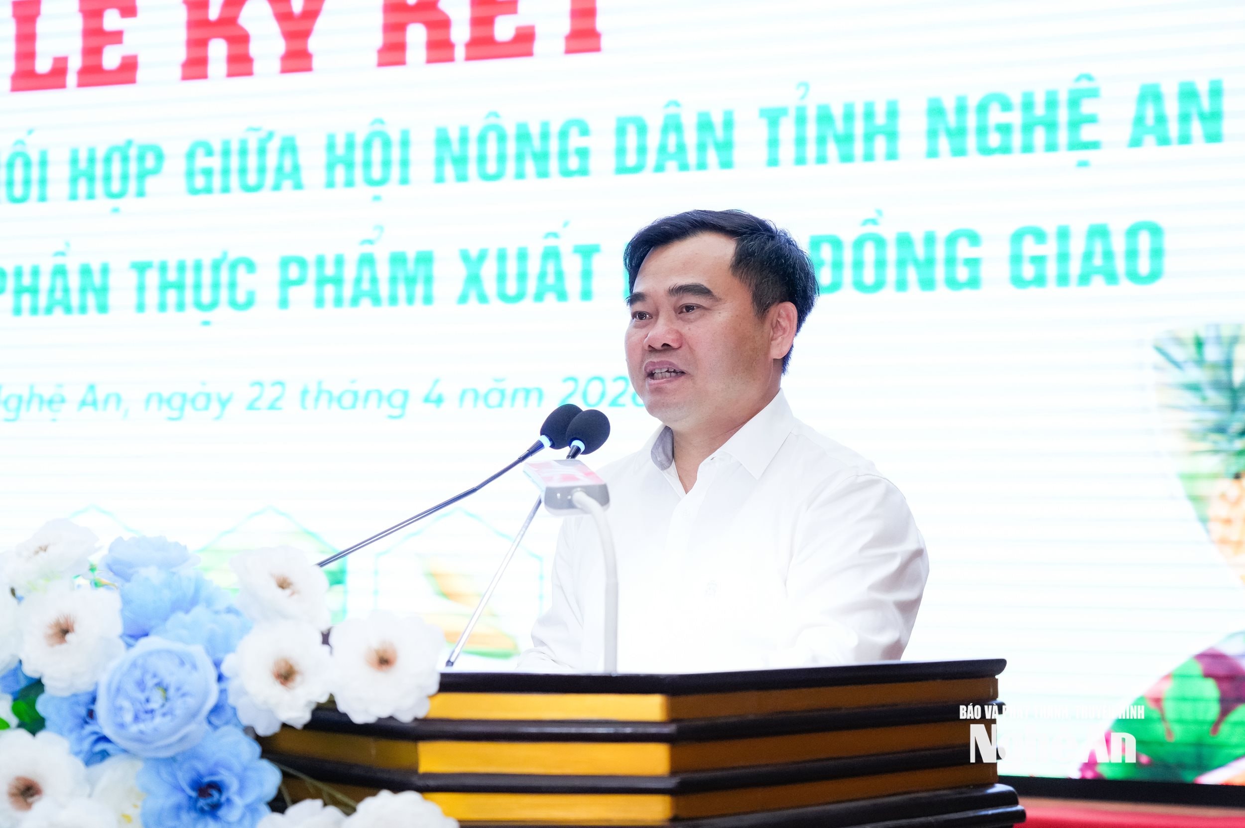  anh hùng