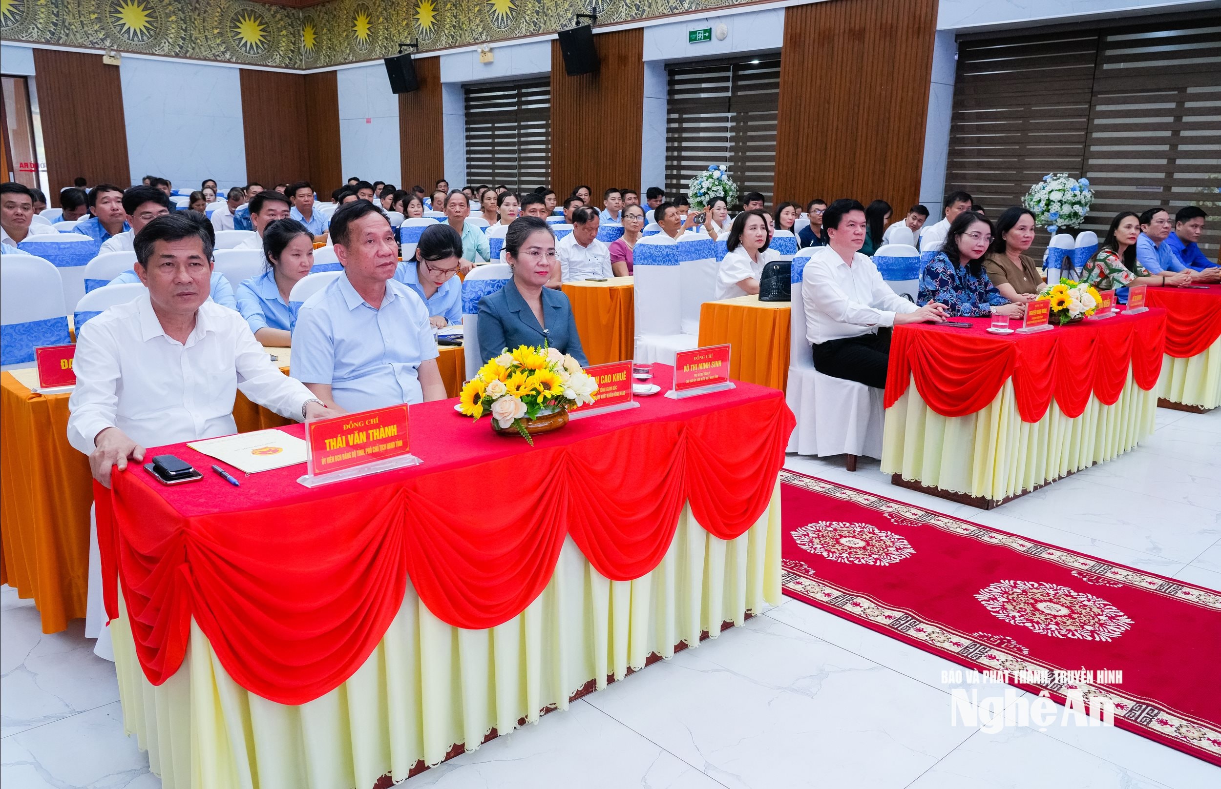  đại biểu