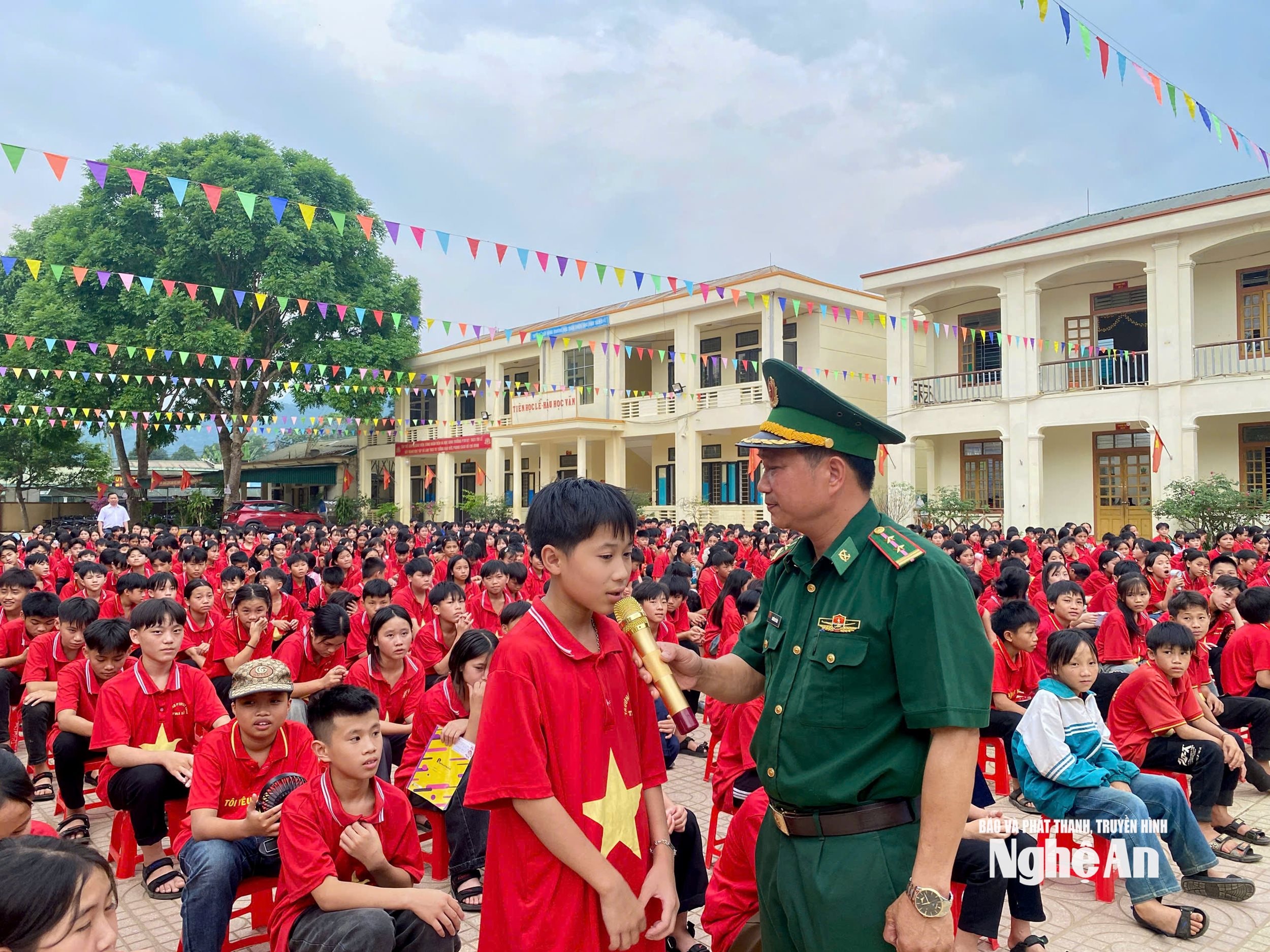 Anh 4