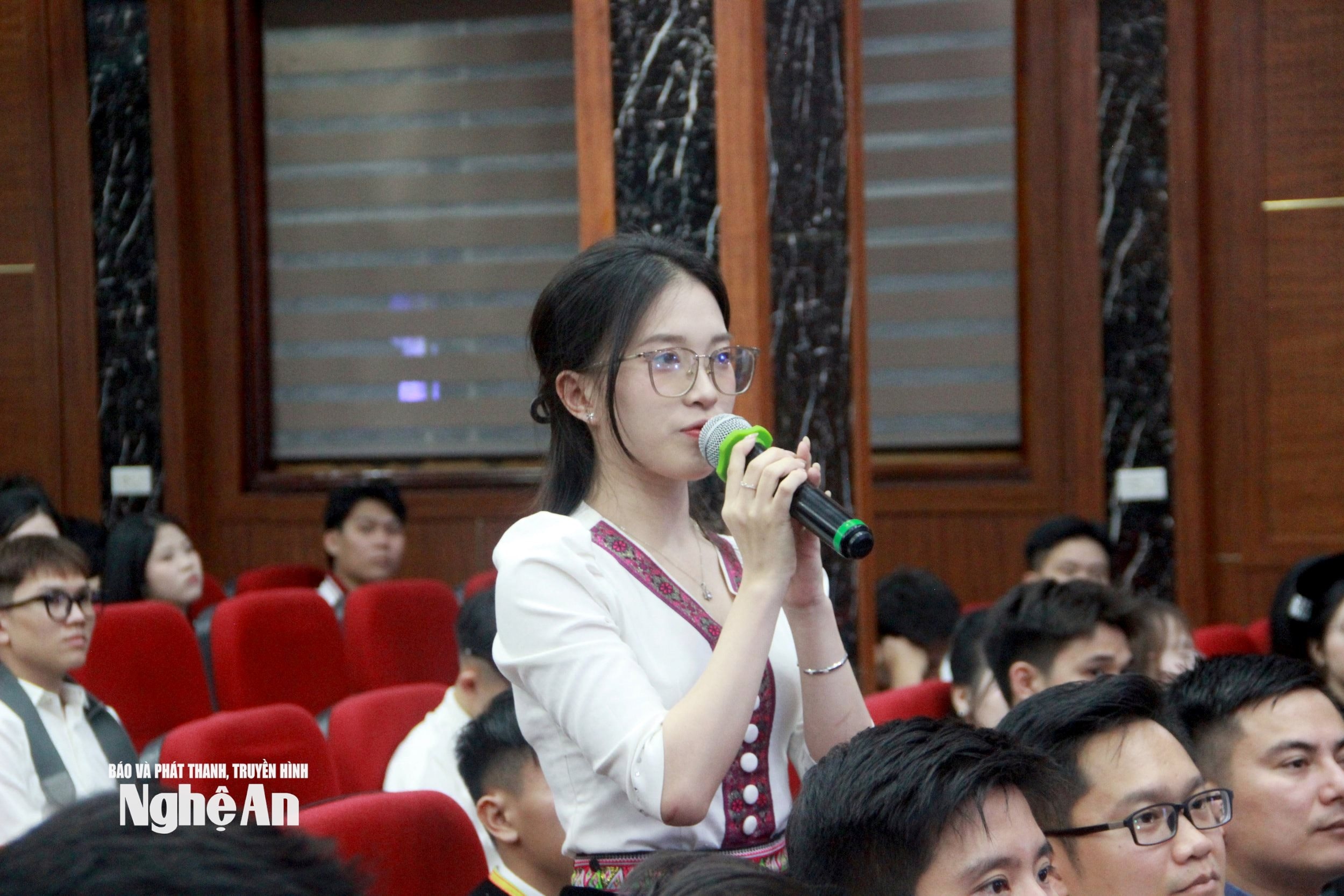 Sinh viên Vi Thị Thảo Lê. Ảnh QA