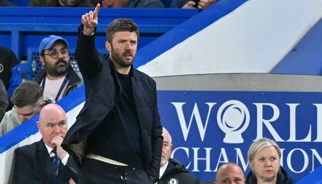 HLV Michael Carrick đang đứng trước cơ hội lớn đưa Man United trở lại Champions League