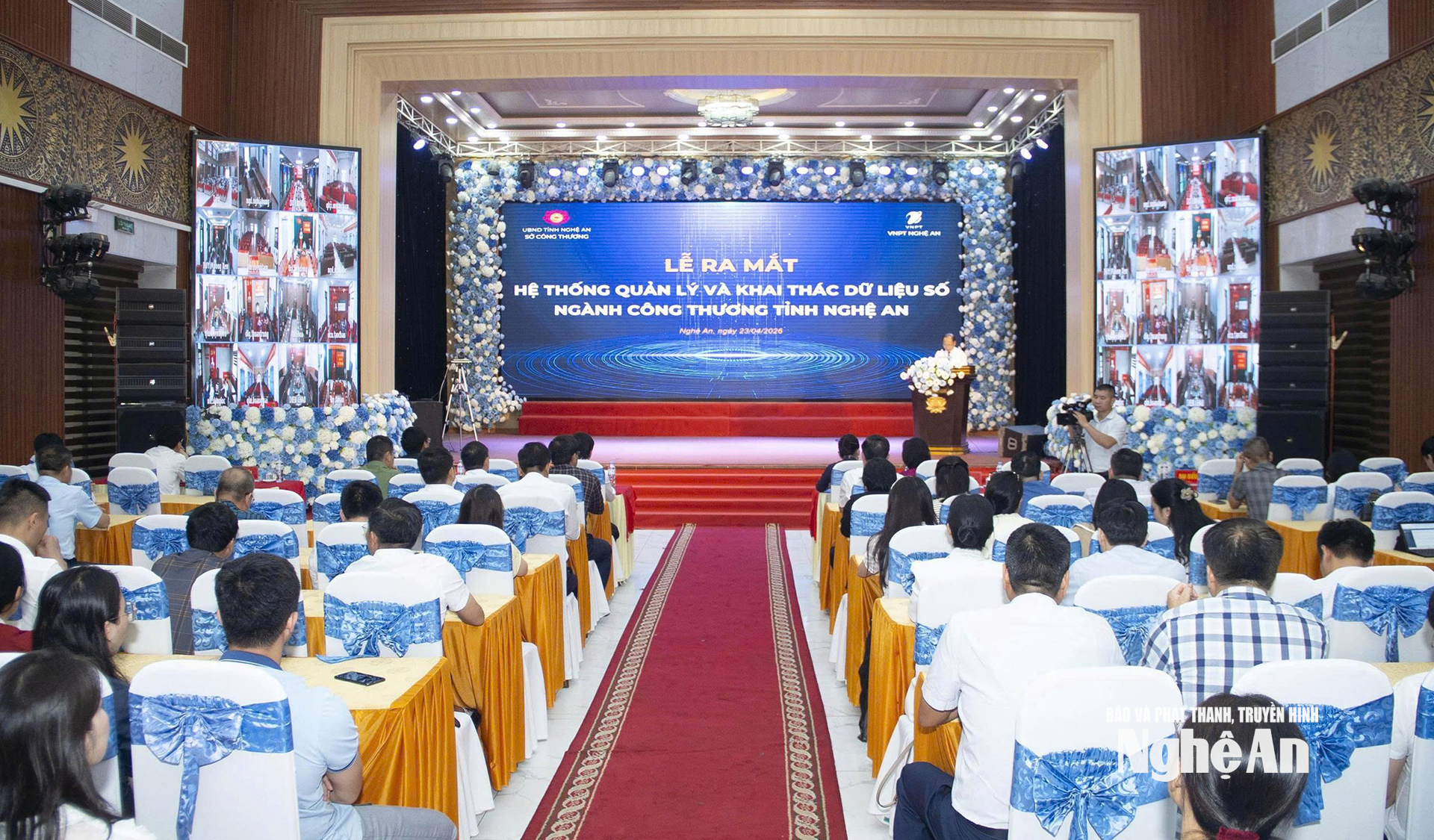 Quang cảnh buổi lễ. Ảnh: Trần Lịch