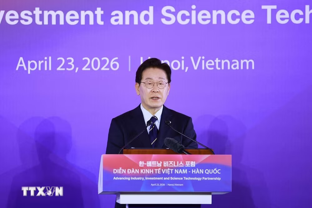 ttxvn-thu-tuong-le-minh-hung-va-tong-thong-han-quoc-du-dien-dan-kinh-te-viet-nam-han-quoc-4-593.jpg
