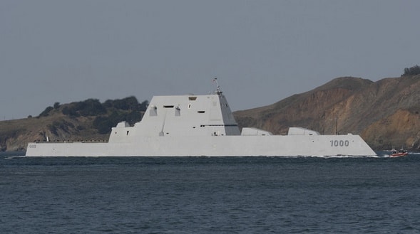 Tàu khu trục tàng hình USS Zumwalt của Hải quân Mỹ đang neo đậu