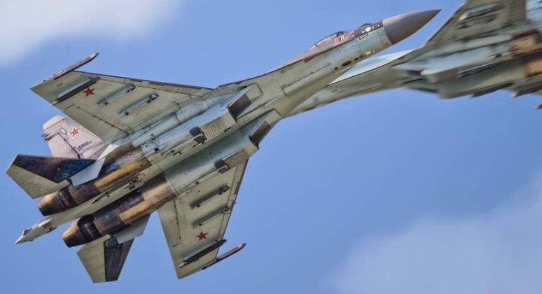 Tiêm kích Su-35 của Nga trong một chuyến bay huấn luyện