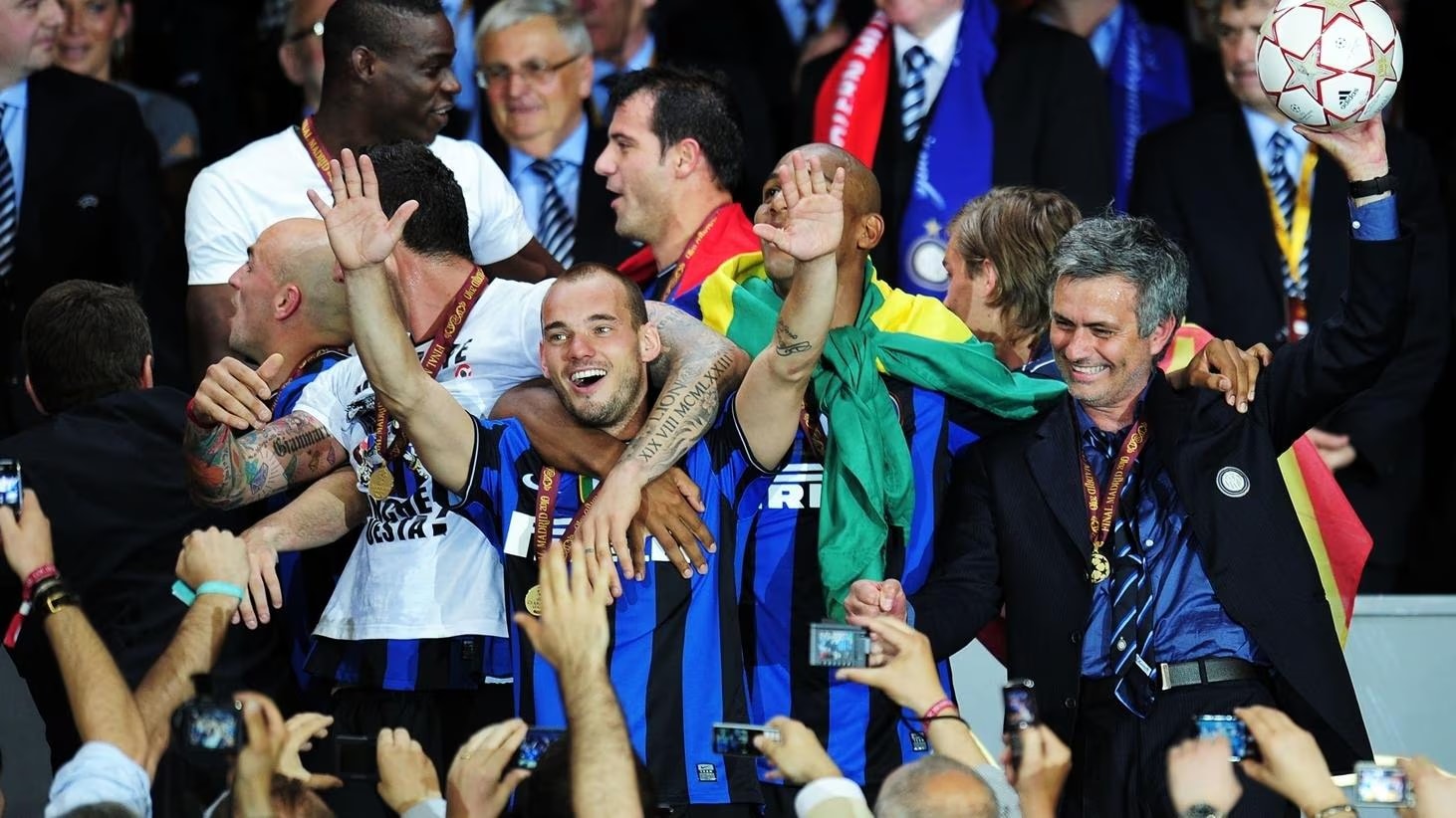 Wesley Sneijder tìm lại bản ngã và đỉnh cao sự nghiệp tại Inter Milan.