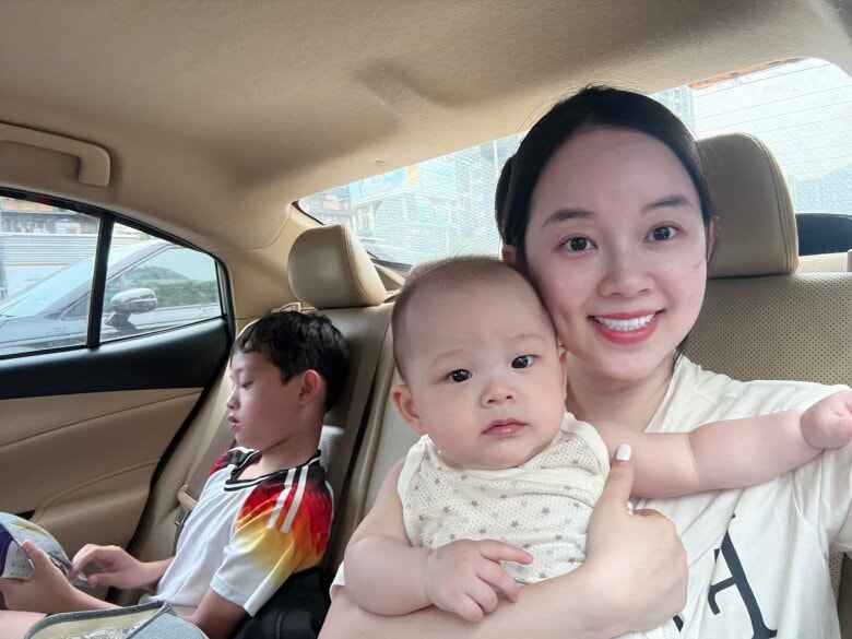 Nhiều năm qua, nữ diễn viên hạn chế hoạt động nghệ thuật, dành thời gian chăm sóc gia đình nhỏ.