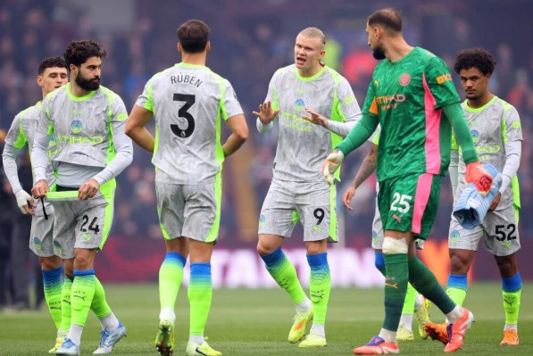 Man City trở lại ngôi đầu: Cú chuyển mình của Pep Guardiola và quân bài ...