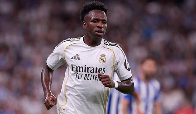 Real gia hạn hợp đồng với Vinicius.
