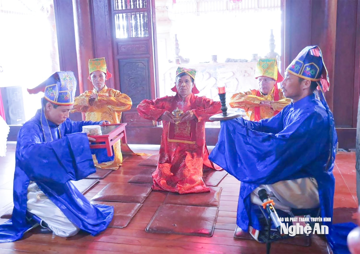  Lễ đại tế tại đền Làng Rào, xã Hưng Nguyên. 