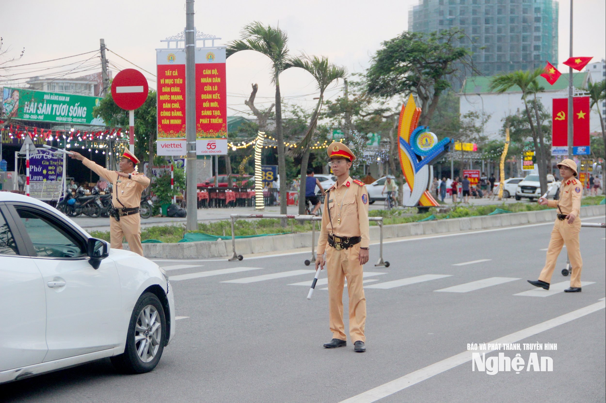 lực lượng