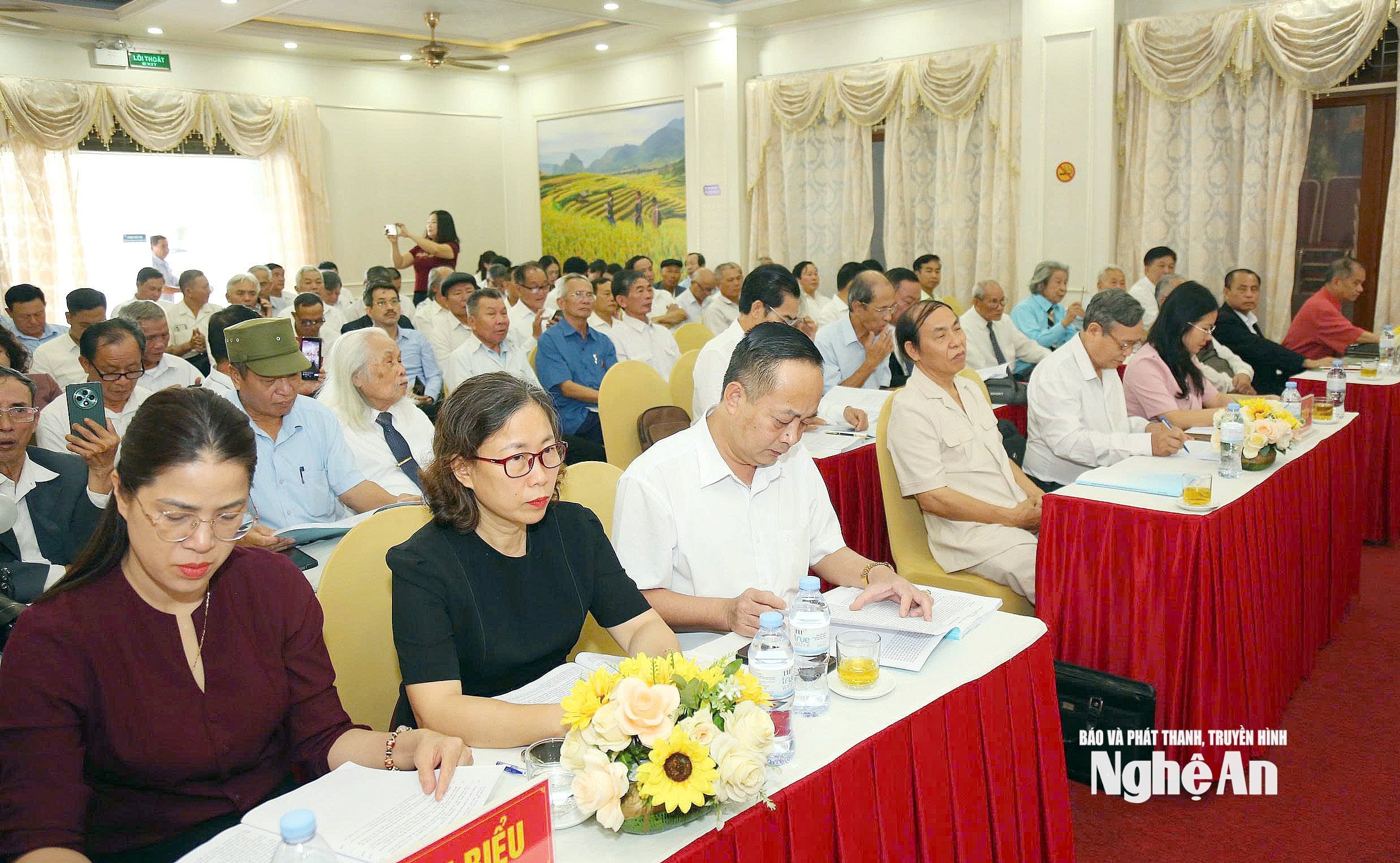 trạng nguyên Hồ Hưng Dật2