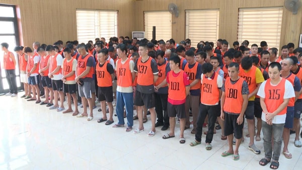 Triệt phá chuyên án “Trường gà quốc tế Viêng Xay”, khởi tố 196 bị can -0
