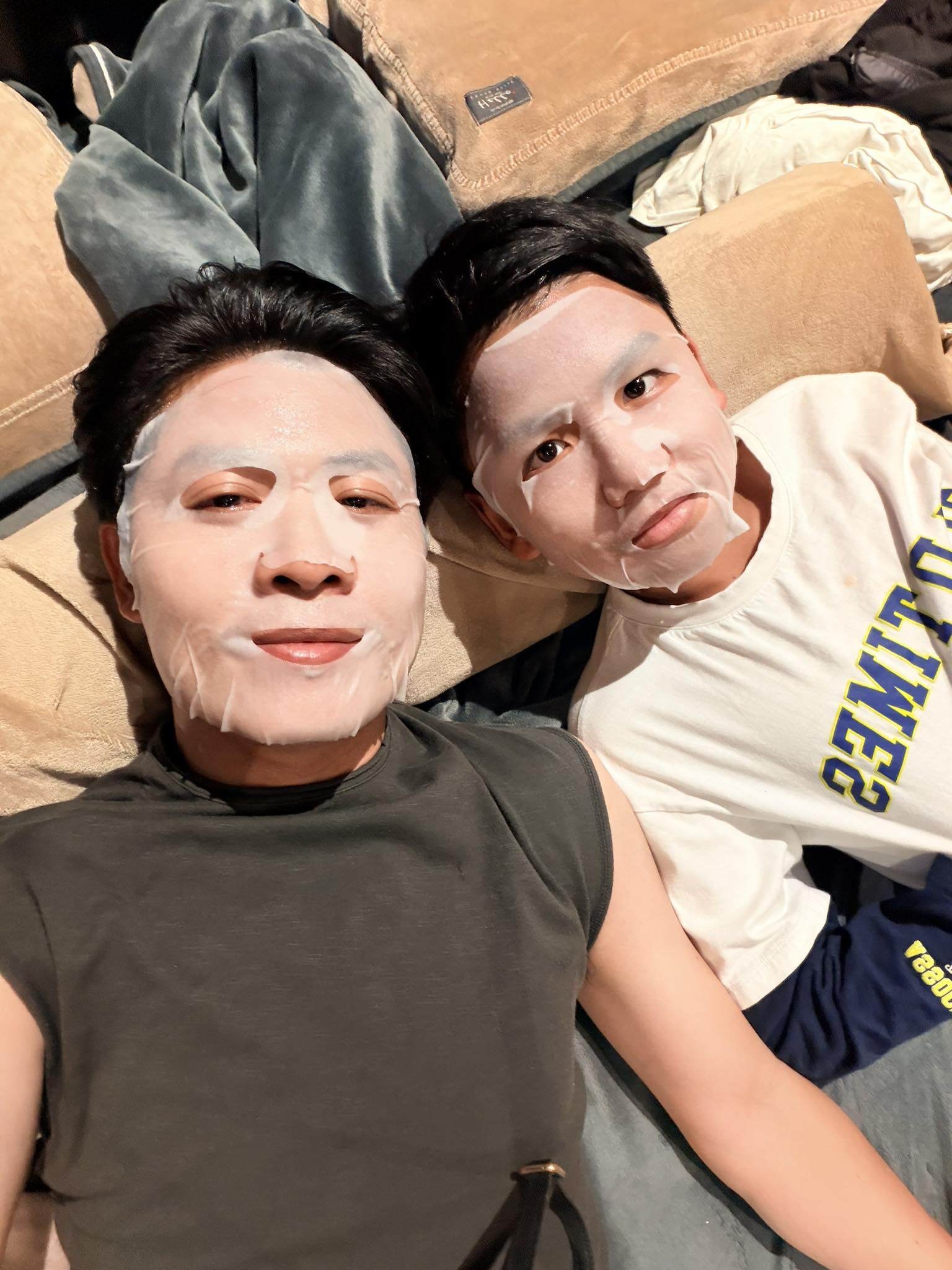 Nam nhạc sĩ thường chia sẻ khoảnh khắc đời thường bên con trai.