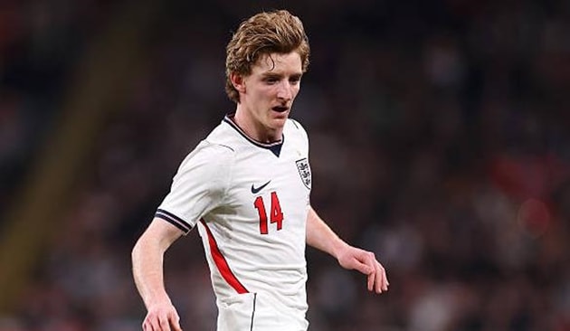 Anthony Gordon đang trở thành mục tiêu tranh giành giữa Manchester United và Bayern Munich.