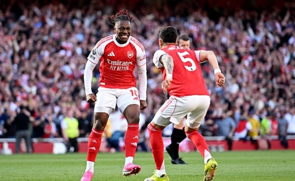Sự kết hợp giữa hàng thủ chắc chắn và khoảnh khắc của Eze giúp Arsenal có 3 điểm.