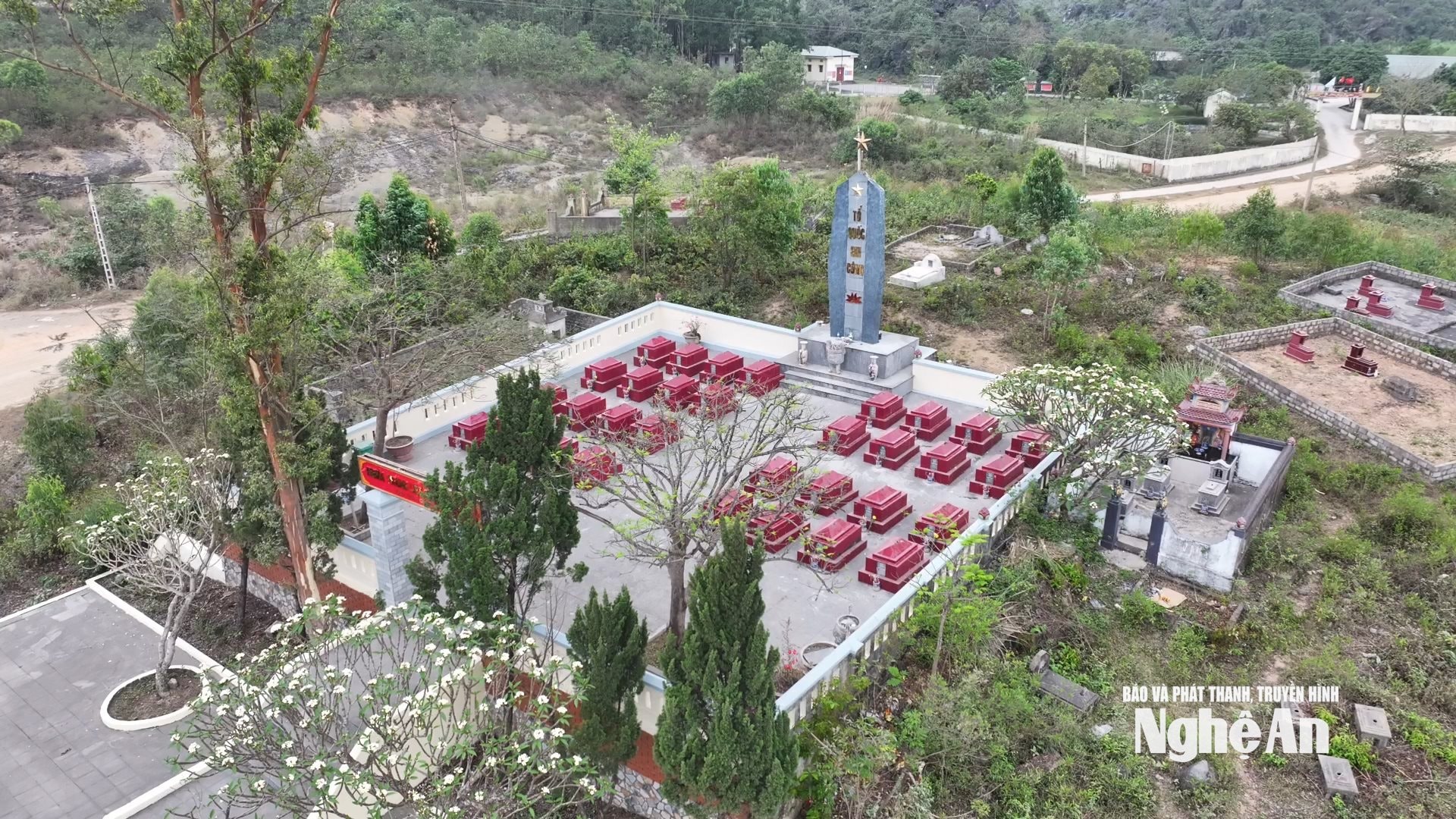 Nghĩa trang Liệt sỹ đường sắt (Khu vực Hoàng Mai). Ảnh Lang Linh