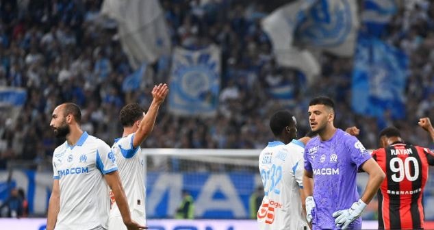 Marseille đánh rơi chiến thắng ở những phút cuối trận.