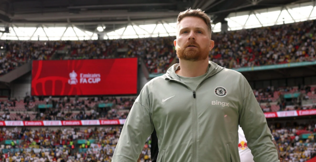 Calum McFarlane giúp Chelsea đánh bại Leeds tại Wembley.