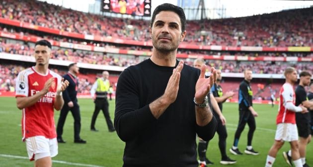 Mikel Arteta đang giúp Arsenal duy trì vị trí dẫn đầu bảng xếp hạng Ngoại hạng Anh.