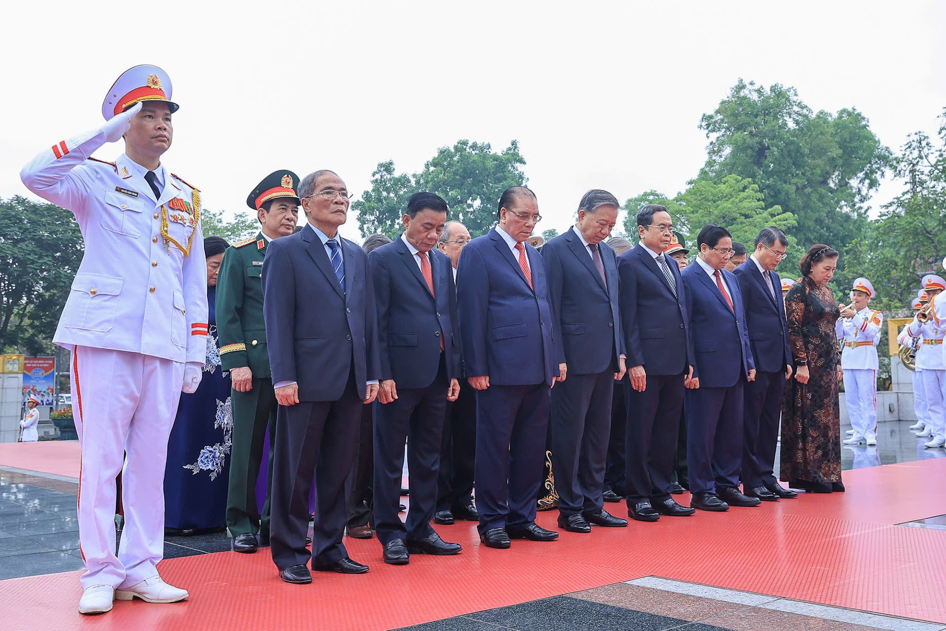 viếng liệt sĩ