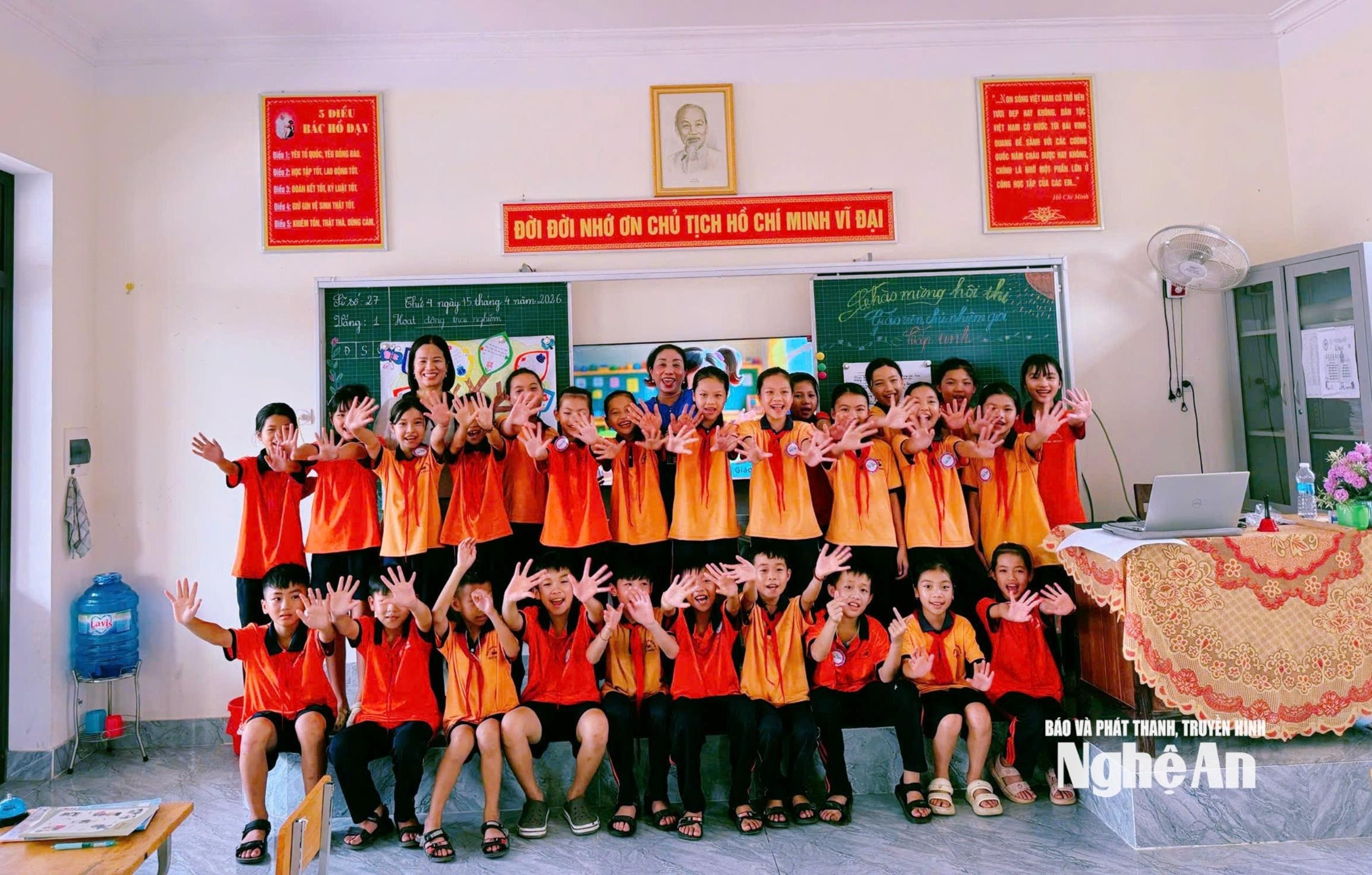 bna_-co-giao-dau-thi-lai-truong-tieu-hoc-phu-son-xa-nghia-hanh-du-da-51-tuoi-(1).jpg