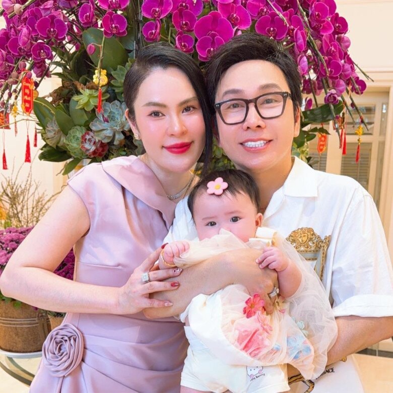 NSƯT Vũ Luân hạnh phúc bên con gái