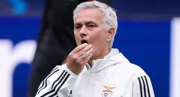 Jose Mourinho luôn duy trì sức hút đặc biệt nhờ cá tính mạnh và những phát ngôn gây tranh cãi.