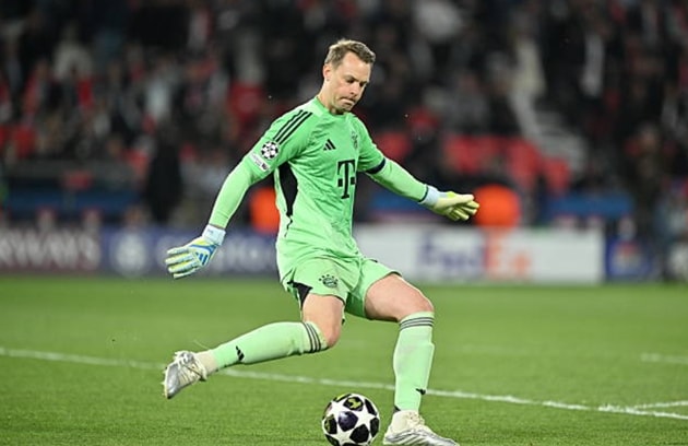 Thủ môn Manuel Neuer có phong độ sa sút trong trận thua 4-5 trước PSG