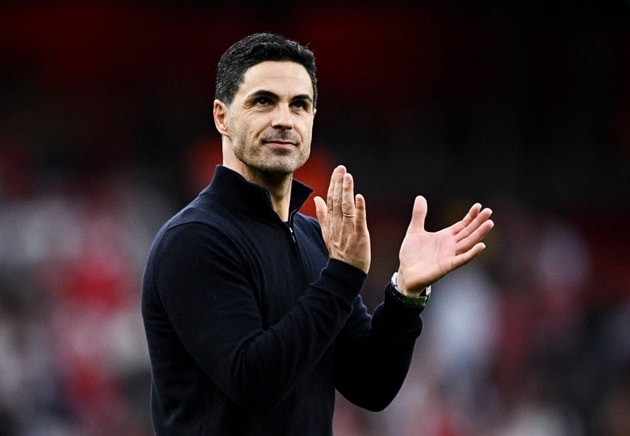 HLV Arteta đang duy trì vị thế thuận lợi cho Arsenal trên hành trình chinh phục danh hiệu.