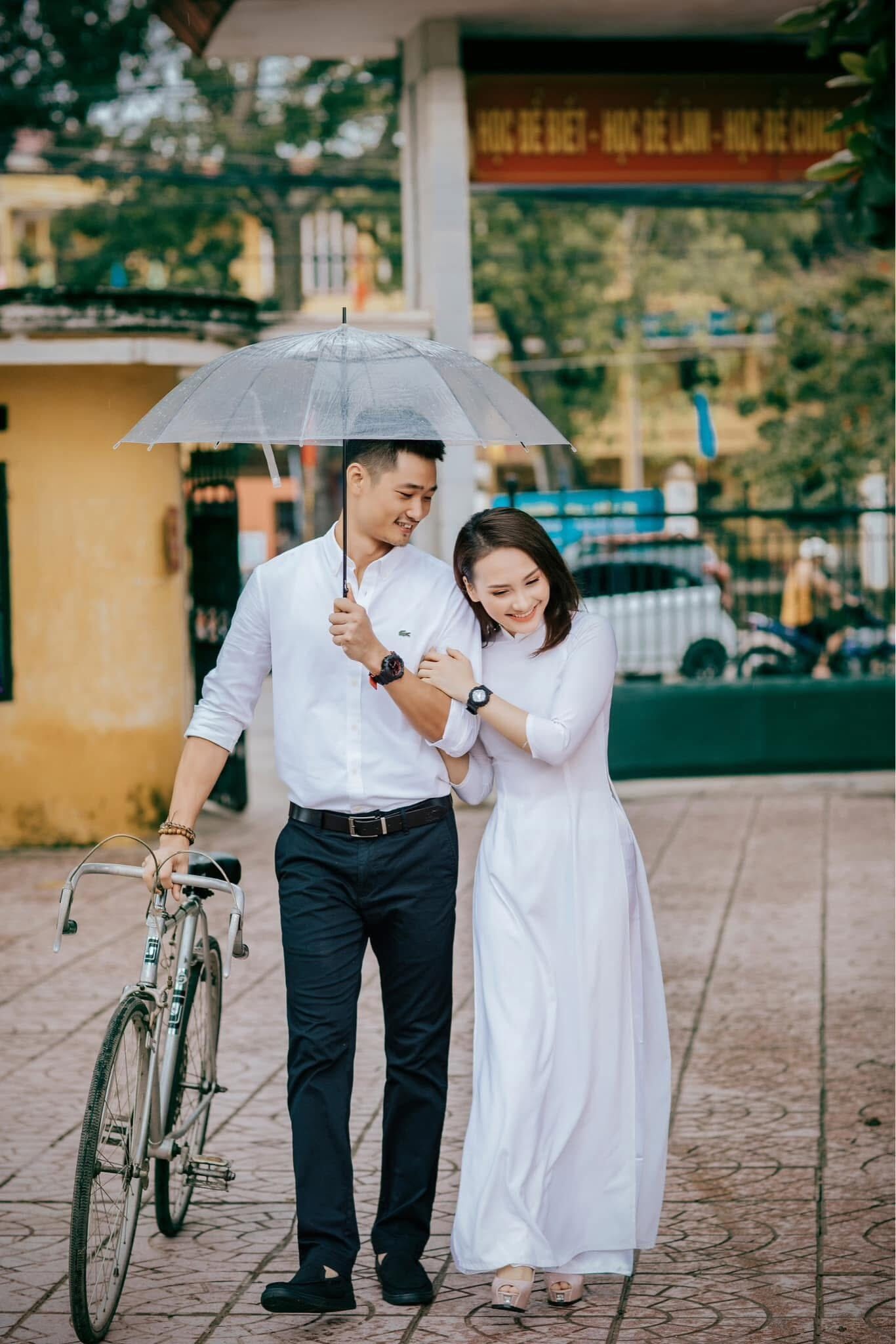 Nữ diễn viên hạnh phúc bên gia đình nhỏ