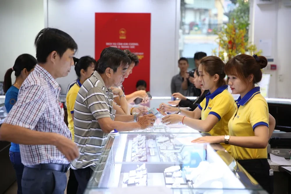 Giá vàng hôm nay 6/5/2026: Giá vàng SJC, nhẫn 9999, vàng 24K 18K và giá vàng thế giới