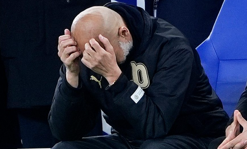 Man City bị cầm hòa cay đắng trước Everton.