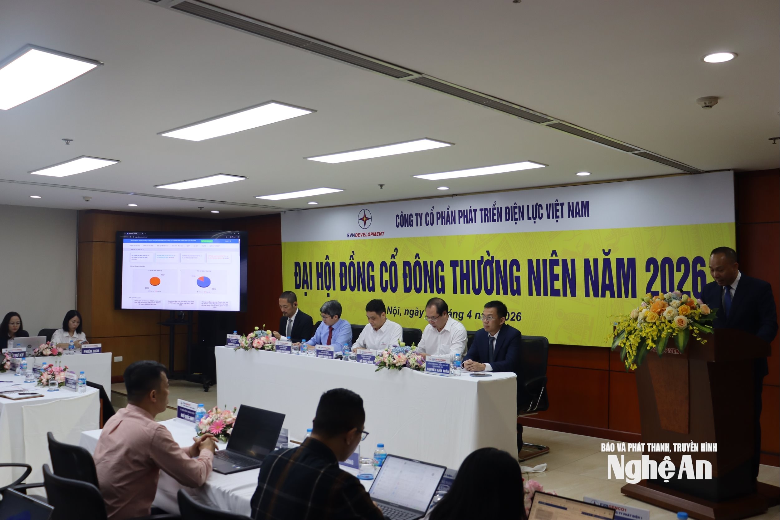 Đoàn chủ tọa điều hành Đại hội